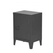 ארונית מתכת שחורה קטנה עם מדף 